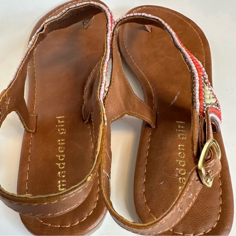 Steve Madden Girl Womens 8.5M Faux Leather Beaded Back strap Thong Sandals Boho - Picture 3 of 16